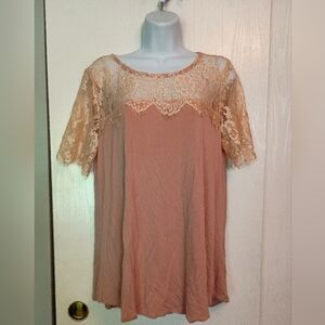 JODIFL of Los Angeles lace accent T-shirt sz S